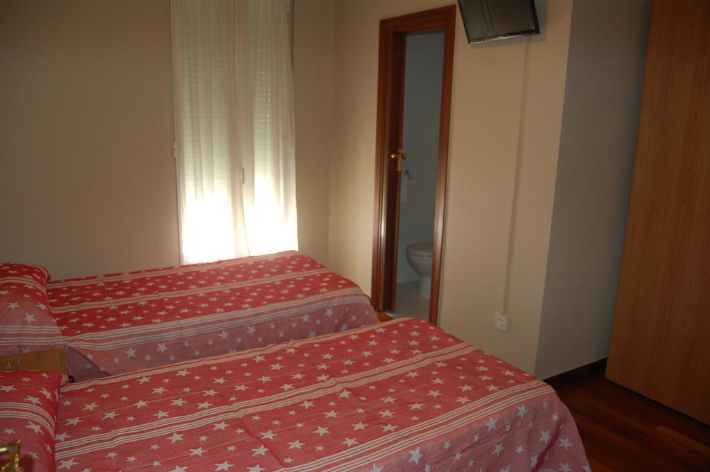Bar Pension Restaurante Bidasoa Irun Dış mekan fotoğraf