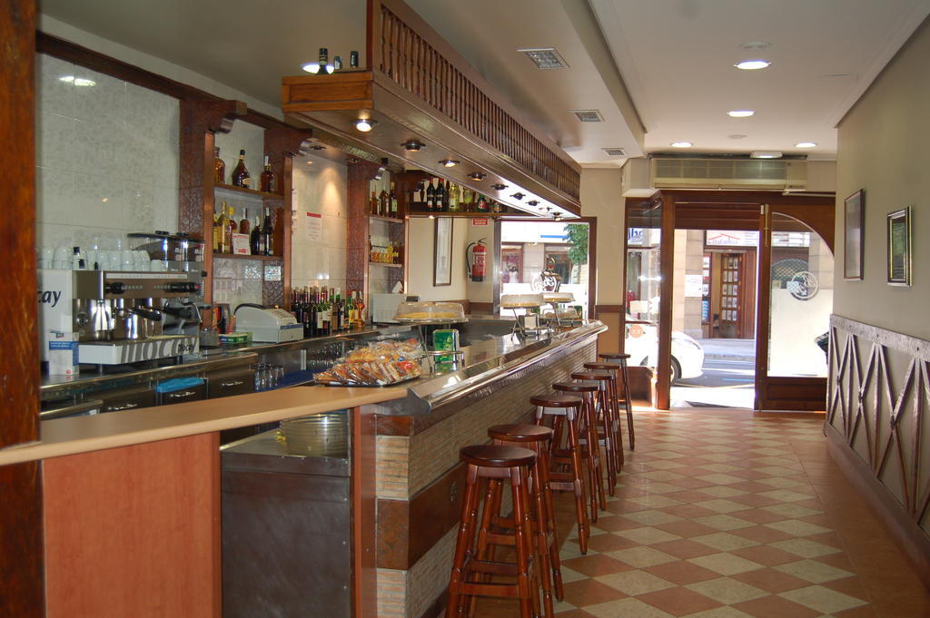 Bar Pension Restaurante Bidasoa Irun Dış mekan fotoğraf